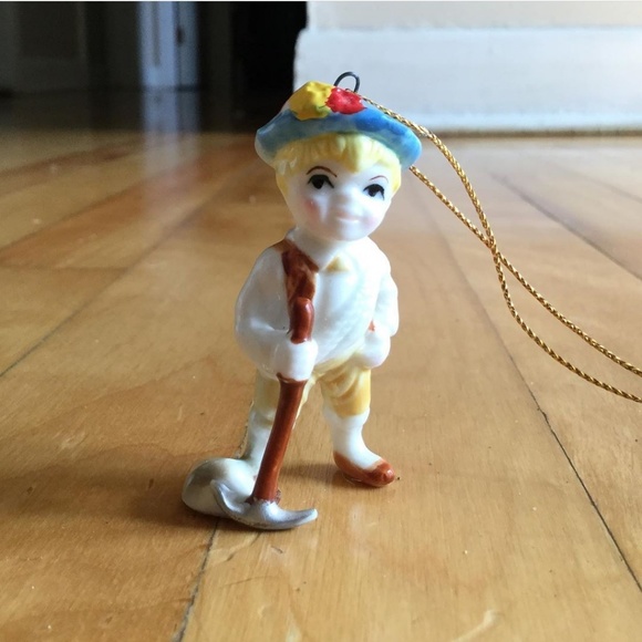 RARE Vintage Disney Ornament It's a Small World - Picture 1 of 6